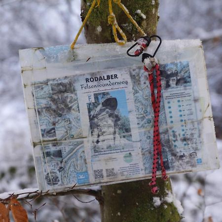 Ferienwohung Am Felsenwanderweg Im Pfaelzerwald Apartment Rodalben Luaran gambar
